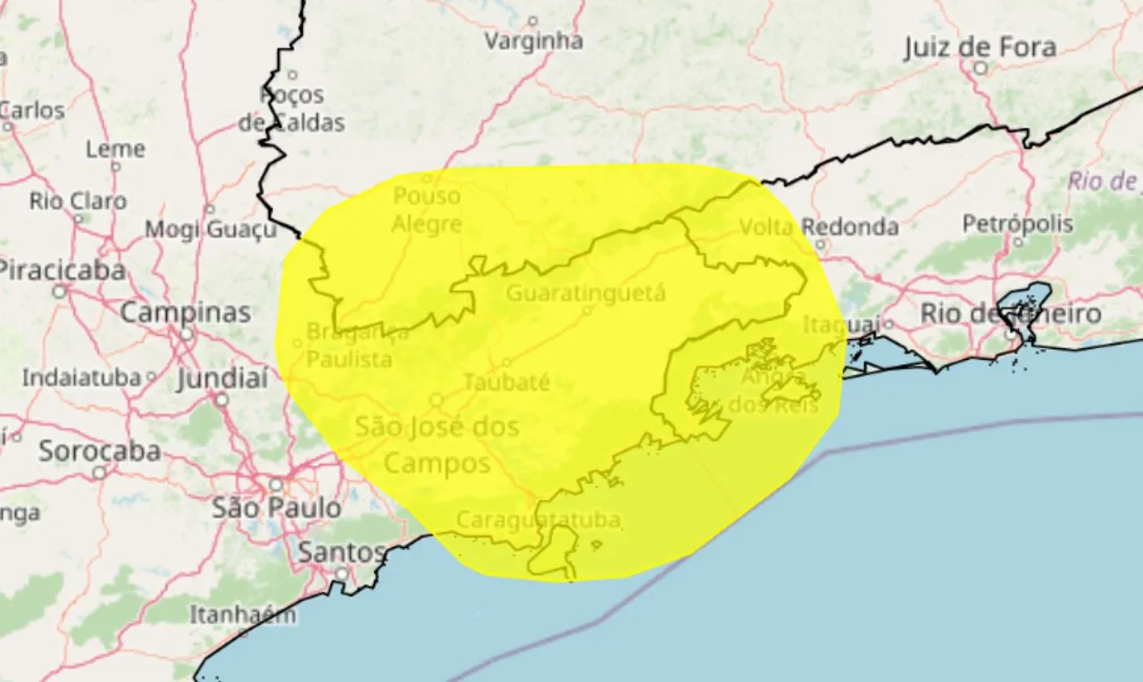o mapa mostra as áreas em alerta para chuva intensa